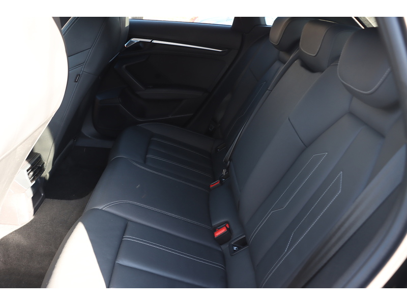 Audi 1.0 TFSI 30 S LINE SPORTBACK 5DR PETROL S TRONIC AUTO SATNAV BLUETOOTH DAB RADIO APPLE CARPLAY PARKING AIDS JUST 1 OWNER FROM NEW ONLY 41000 MILES FSH 72-74 Mitcham Road