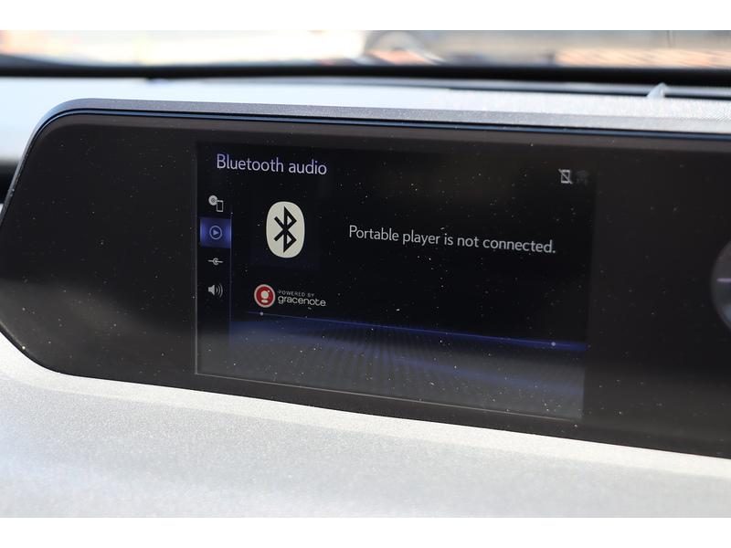 Lexus 250H 2.0 SUV 5DR PETROL HYBRID E-CVT AUTO SAT NAV BLUETOOTH DAB STEREO APPLE CARPLAY PARKING AIDS 2 OWNERS 64000 MILES FSH 5 SERVICES NO ULEZ CHARGE 72-74 Mitcham Road