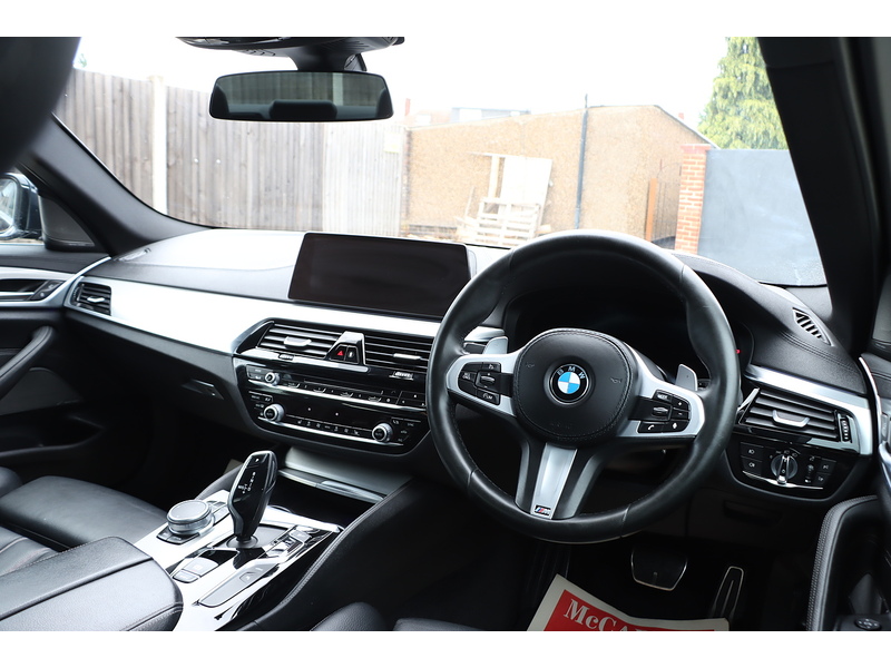 BMW 530E 2.0 9.2KWH M SPORT SALOON 4DR PETROL PLUG-IN HYBRID AUTO HEATED SEATS SATNAV BLUETOOTH DAB STEREO PARKING AIDS ONLY 78000 MILES SH NO ULEZ CHARGE 72-74 Mitcham Road
