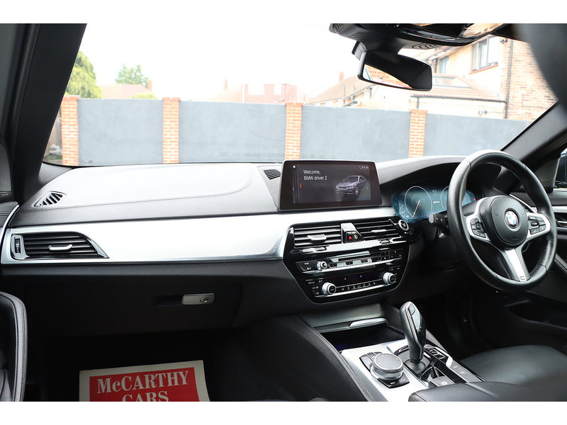 BMW 530E 2.0 9.2KWH M SPORT SALOON 4DR PETROL PLUG-IN HYBRID AUTO HEATED SEATS SATNAV BLUETOOTH DAB STEREO PARKING AIDS ONLY 78000 MILES SH NO ULEZ CHARGE 72-74 Mitcham Road