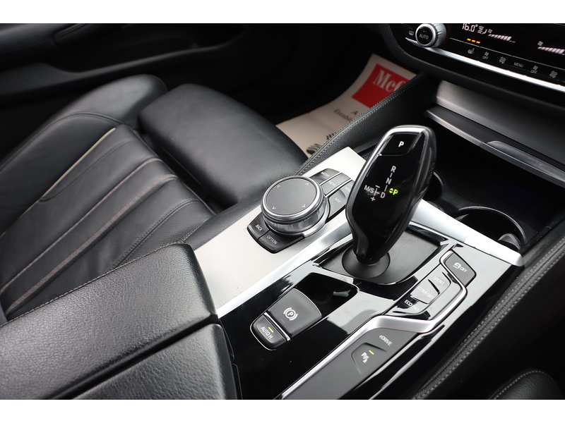 BMW 530E 2.0 9.2KWH M SPORT SALOON 4DR PETROL PLUG-IN HYBRID AUTO HEATED SEATS SATNAV BLUETOOTH DAB STEREO PARKING AIDS ONLY 78000 MILES SH NO ULEZ CHARGE 72-74 Mitcham Road