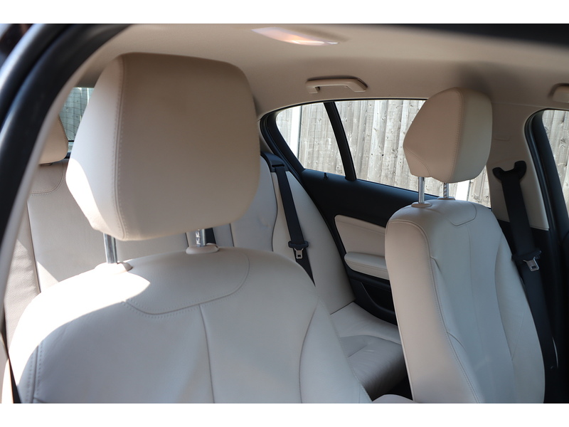 BMW 118I 1.5 SE HATCHBACK 5DR PETROL AUTO SATNAV BLUETOOTH DAB STEREO USB INPUT PARKING AIDS 2 OWNERS SAME OWNER FOR 8 YEARS 83000 MILES SH NO ULEZ CHARGE 72-74 Mitcham Road