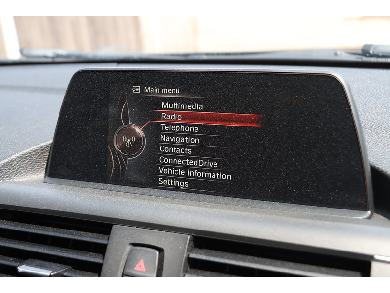 BMW 118I 1.5 SE HATCHBACK 5DR PETROL AUTO SATNAV BLUETOOTH DAB STEREO USB INPUT PARKING AIDS 2 OWNERS SAME OWNER FOR 8 YEARS 83000 MILES SH NO ULEZ CHARGE 72-74 Mitcham Road