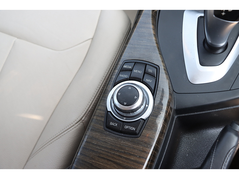 BMW 118I 1.5 SE HATCHBACK 5DR PETROL AUTO SATNAV BLUETOOTH DAB STEREO USB INPUT PARKING AIDS 2 OWNERS SAME OWNER FOR 8 YEARS 83000 MILES SH NO ULEZ CHARGE 72-74 Mitcham Road