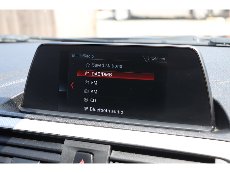 BMW 118I 1.5 GPF M SPORT HATCHBACK 5DR PETROL AUTO SAT NAV BLUETOOTH DAB STEREO USB INPUT AIR CONDITIONING PARKING AIDS ONLY 70000 MILES SH NO ULEZ CHARGE 72-74 Mitcham Road