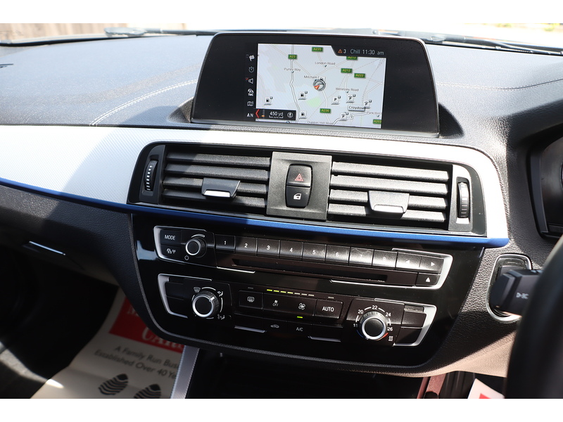 BMW 118I 1.5 GPF M SPORT HATCHBACK 5DR PETROL AUTO SAT NAV BLUETOOTH DAB STEREO USB INPUT AIR CONDITIONING PARKING AIDS ONLY 70000 MILES SH NO ULEZ CHARGE 72-74 Mitcham Road