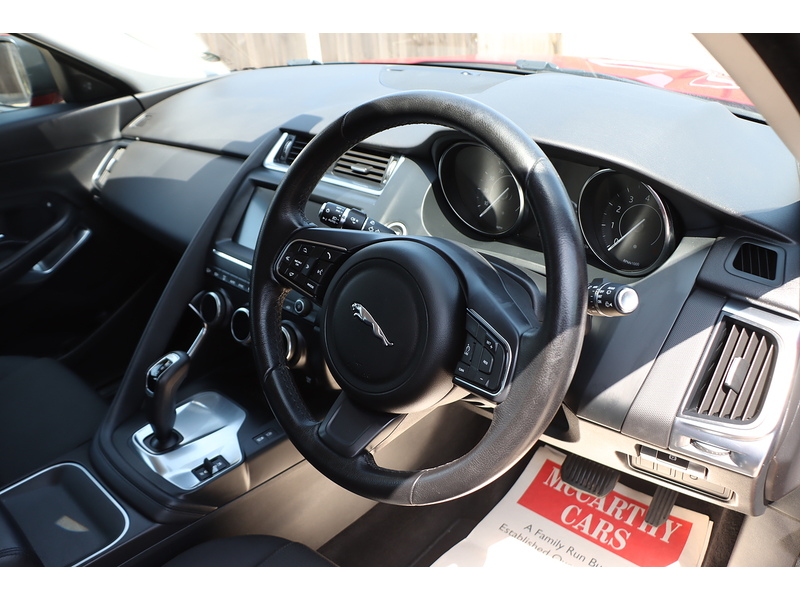 Jaguar 2.0 P200 SUV 5DR PETROL AWD AUTO BLUETOOTH WITH MUSIC STREAMING DAB STEREO REAR CAMERA WITH PARKING AIDS ONLY 68000 MILES SH NO ULEZ CHARGE 72-74 Mitcham Road
