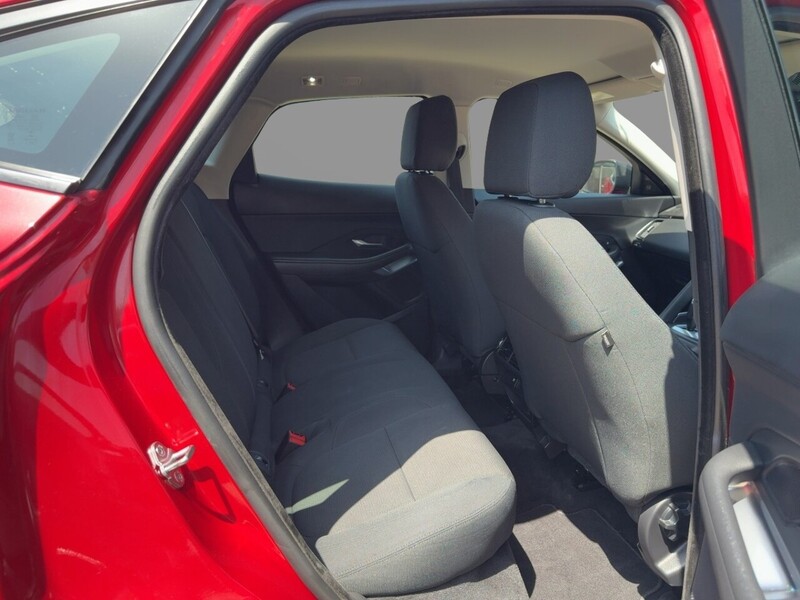 Jaguar 2.0 P200 SUV 5DR PETROL AWD AUTO BLUETOOTH WITH MUSIC STREAMING DAB STEREO REAR CAMERA WITH PARKING AIDS ONLY 68000 MILES SH NO ULEZ CHARGE 72-74 Mitcham Road