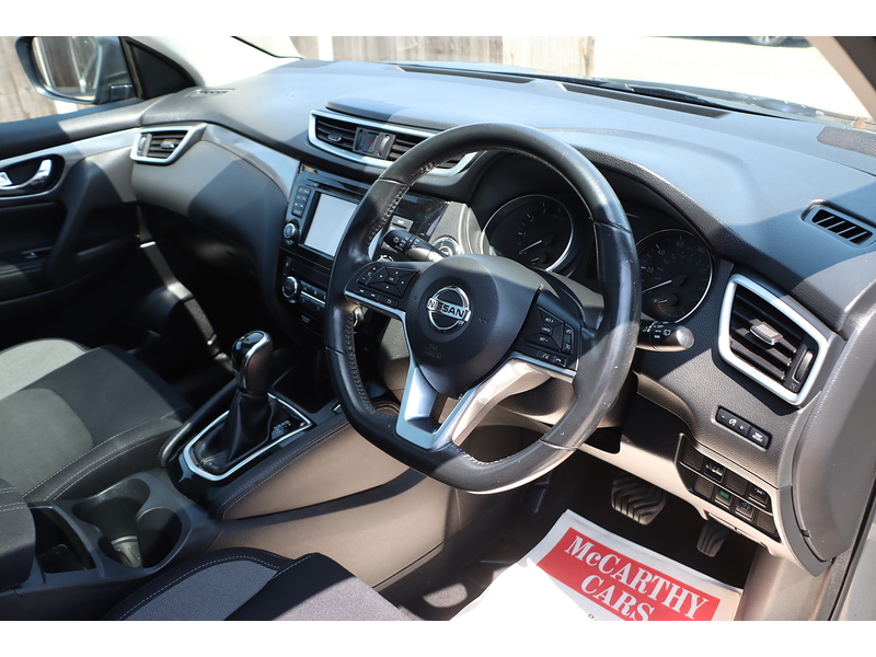 Nissan 1.2 DIG-T N-CONNECTA SUV 5DR PETROL XTRON AUTO SAT NAV BLUETOOTH DAB STEREO APPLE CARPLAY REAR CAMERA PARKING AIDS ONLY 37000 MILES SH NO ULEZ CHARGE 72-74 Mitcham Road