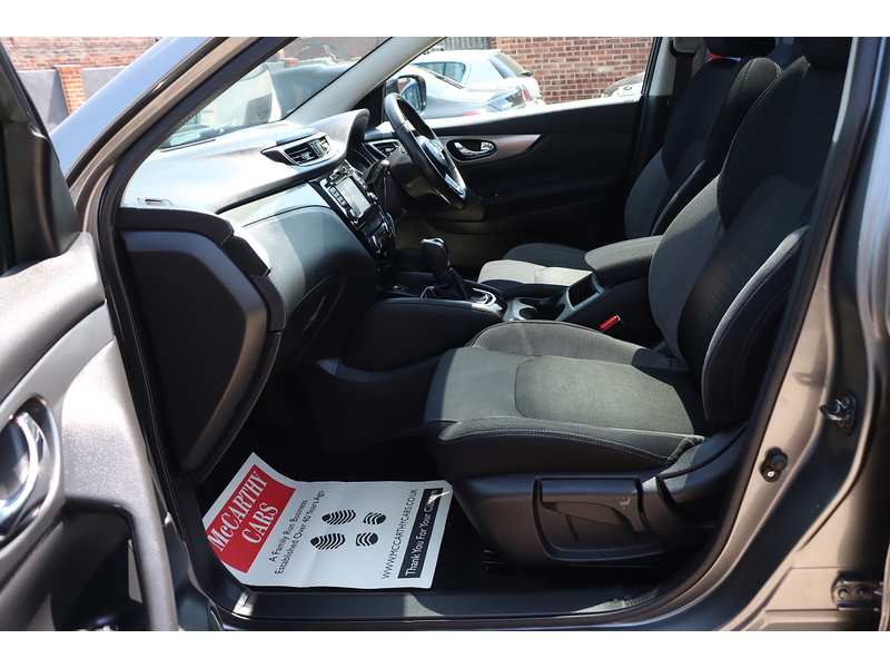 Nissan 1.2 DIG-T N-CONNECTA SUV 5DR PETROL XTRON AUTO SAT NAV BLUETOOTH DAB STEREO APPLE CARPLAY REAR CAMERA PARKING AIDS ONLY 37000 MILES SH NO ULEZ CHARGE 72-74 Mitcham Road