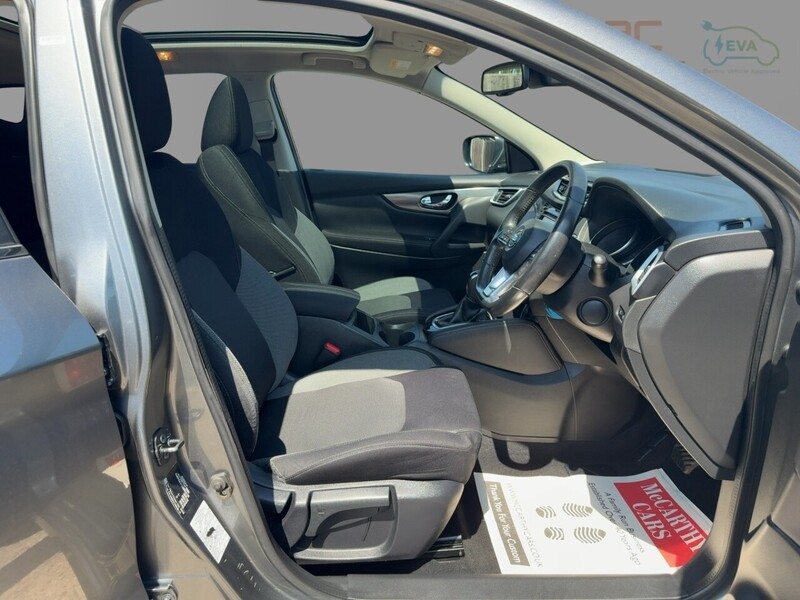 Nissan 1.2 DIG-T N-CONNECTA SUV 5DR PETROL XTRON AUTO SAT NAV BLUETOOTH DAB STEREO APPLE CARPLAY REAR CAMERA PARKING AIDS ONLY 37000 MILES SH NO ULEZ CHARGE 72-74 Mitcham Road