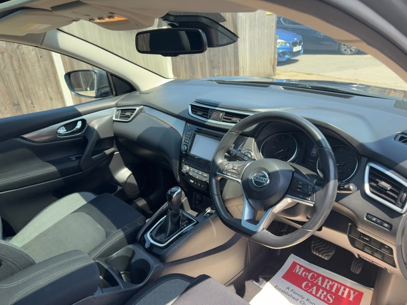 Nissan 1.2 DIG-T N-CONNECTA SUV 5DR PETROL XTRON AUTO SAT NAV BLUETOOTH DAB STEREO APPLE CARPLAY REAR CAMERA PARKING AIDS ONLY 37000 MILES SH NO ULEZ CHARGE 72-74 Mitcham Road