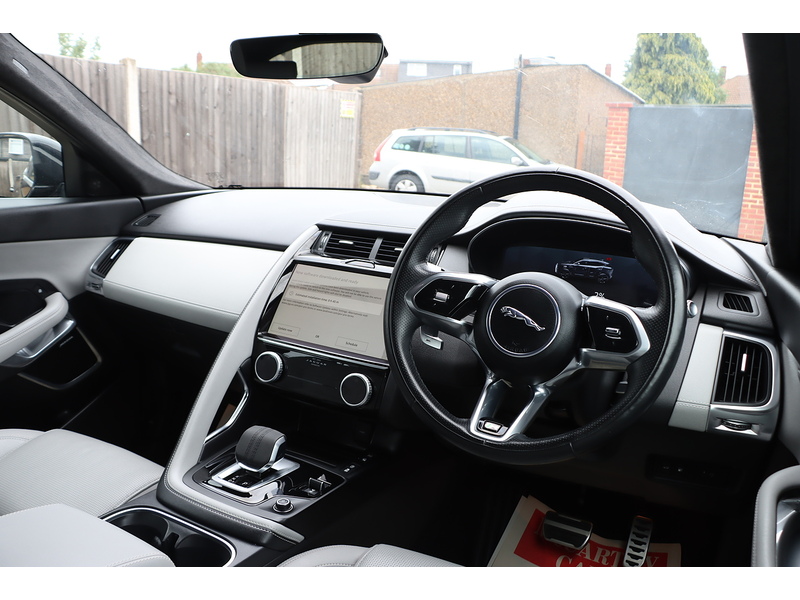 Jaguar 1.5 P300E 12.17KWH R-DYNAMIC SE SUV 5DR PETROL PLUG-IN HYBRID AWD AUTO HEATED SEATS SATNAV BLUETOOTH APPLE CARPLAY REAR CAMERA 2 OWNERS FSH 6 SERVICES 72-74 Mitcham Road