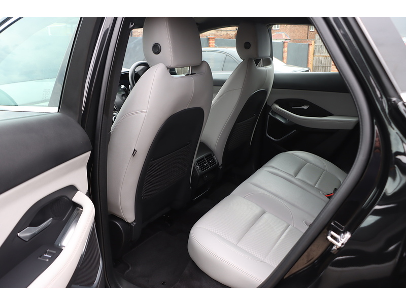Jaguar 1.5 P300E 12.17KWH R-DYNAMIC SE SUV 5DR PETROL PLUG-IN HYBRID AWD AUTO HEATED SEATS SATNAV BLUETOOTH APPLE CARPLAY REAR CAMERA 2 OWNERS FSH 6 SERVICES 72-74 Mitcham Road