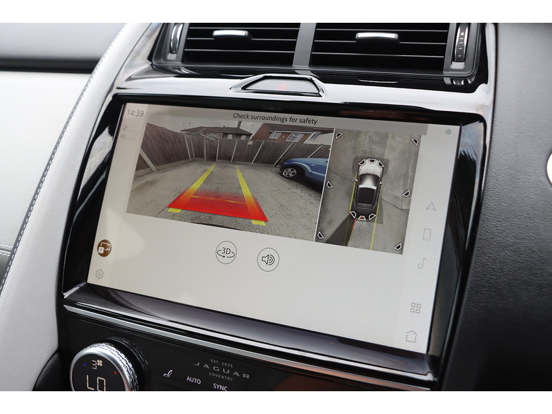 Jaguar 1.5 P300E 12.17KWH R-DYNAMIC SE SUV 5DR PETROL PLUG-IN HYBRID AWD AUTO HEATED SEATS SATNAV BLUETOOTH APPLE CARPLAY REAR CAMERA 2 OWNERS FSH 6 SERVICES 72-74 Mitcham Road