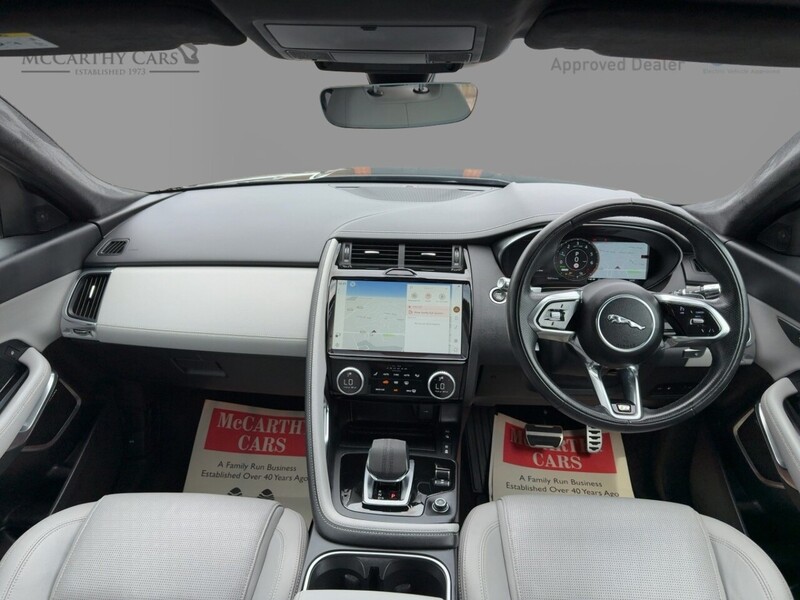 Jaguar 1.5 P300E 12.17KWH R-DYNAMIC SE SUV 5DR PETROL PLUG-IN HYBRID AWD AUTO HEATED SEATS SATNAV BLUETOOTH APPLE CARPLAY REAR CAMERA 2 OWNERS FSH 6 SERVICES 72-74 Mitcham Road