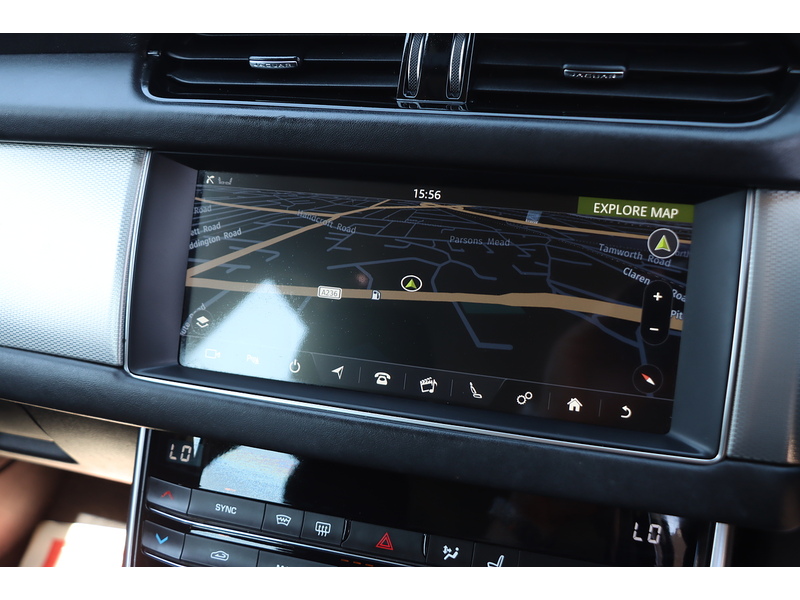 Jaguar 2.0I PORTFOLIO GPF SPORTBRAKE 5DR PETROL AUTO HEATED SEATS SATNAV BLUETOOTH DAB STEREO APPLE CARPLAY REAR CAMERA WITH PARKING AIDS ONLY 74000 MILES SH 72-74 Mitcham Road