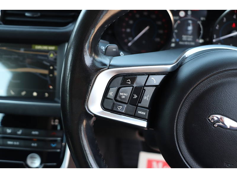 Jaguar 2.0I PORTFOLIO GPF SPORTBRAKE 5DR PETROL AUTO HEATED SEATS SATNAV BLUETOOTH DAB STEREO APPLE CARPLAY REAR CAMERA WITH PARKING AIDS ONLY 74000 MILES SH 72-74 Mitcham Road