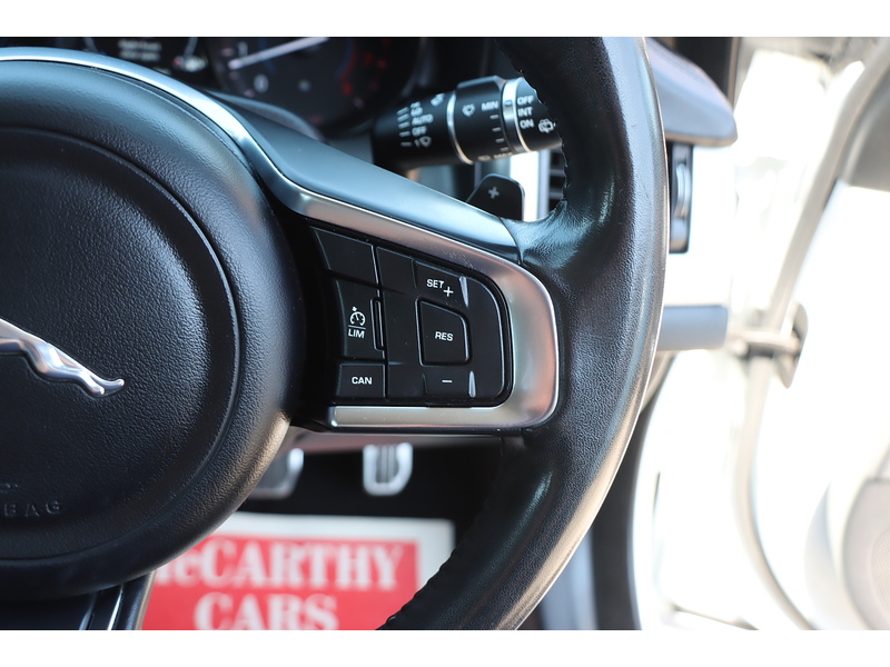 Jaguar 2.0I PORTFOLIO GPF SPORTBRAKE 5DR PETROL AUTO HEATED SEATS SATNAV BLUETOOTH DAB STEREO APPLE CARPLAY REAR CAMERA WITH PARKING AIDS ONLY 74000 MILES SH 72-74 Mitcham Road