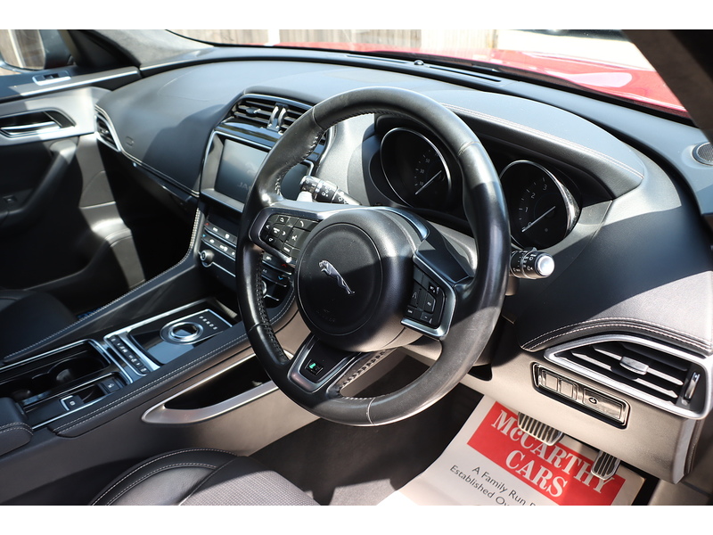 Jaguar 2.0 P250I R-SPORT SUV 5DR PETROL AWD AUTO HEATED SEATS SAT NAV DAB STEREO APPLE CARPLAY REAR CAMERA PARKING AIDS SAME OWNER FOR 3 YEARS 63000 MILES SH 72-74 Mitcham Road