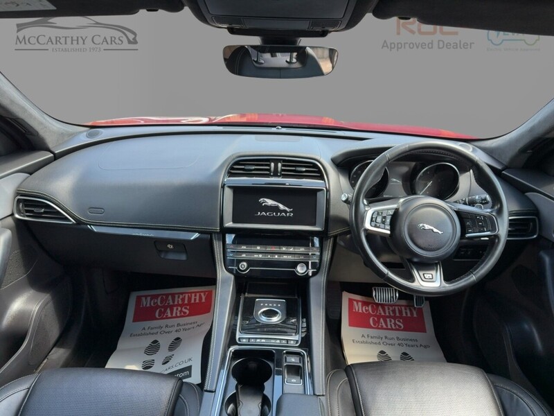 Jaguar 2.0 P250I R-SPORT SUV 5DR PETROL AWD AUTO HEATED SEATS SAT NAV DAB STEREO APPLE CARPLAY REAR CAMERA PARKING AIDS SAME OWNER FOR 3 YEARS 63000 MILES SH 72-74 Mitcham Road
