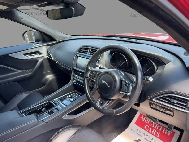 Jaguar 2.0 P250I R-SPORT SUV 5DR PETROL AWD AUTO HEATED SEATS SAT NAV DAB STEREO APPLE CARPLAY REAR CAMERA PARKING AIDS SAME OWNER FOR 3 YEARS 63000 MILES SH 72-74 Mitcham Road