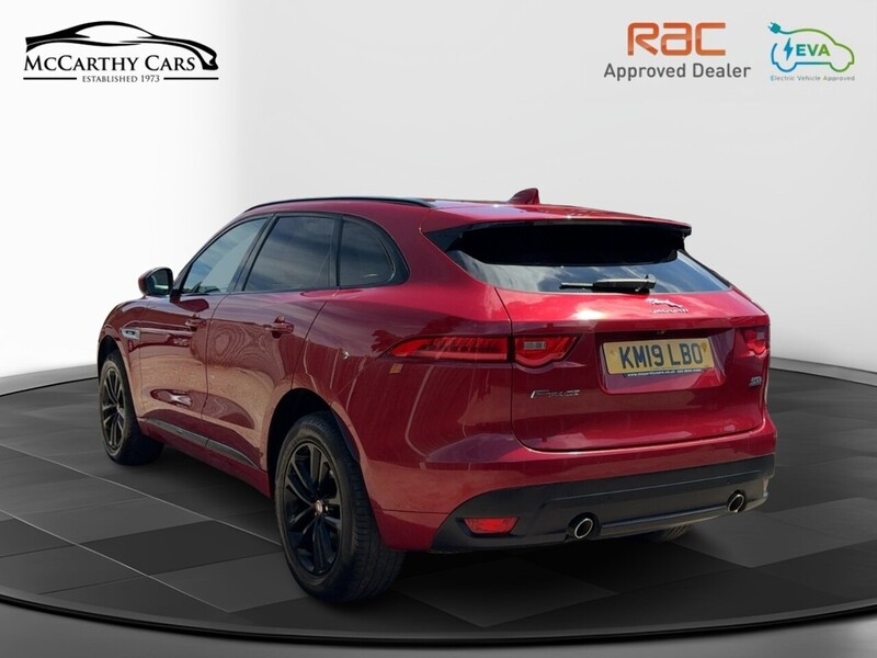 Jaguar 2.0 P250I R-SPORT SUV 5DR PETROL AWD AUTO HEATED SEATS SAT NAV DAB STEREO APPLE CARPLAY REAR CAMERA PARKING AIDS SAME OWNER FOR 3 YEARS 63000 MILES SH 72-74 Mitcham Road