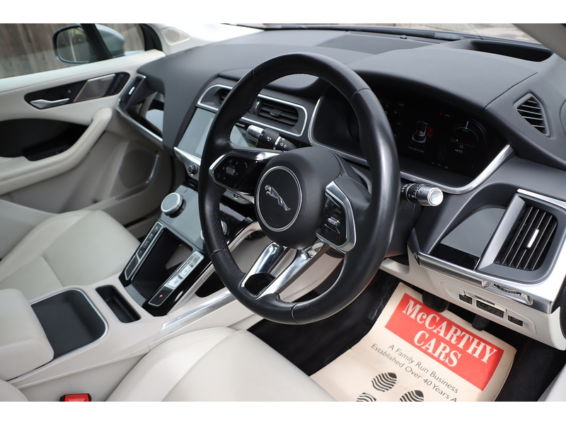 Jaguar 400 90KWH HSE SUV 5DR ELECTRIC 4WD AUTO PAN ROOF HEATED SEATS SAT NAV BLUETOOTH DAB STEREO APPLE CARPLAY REAR & 360 CAMERA PARKING AIDS 27000 MILES SH 72-74 Mitcham Road