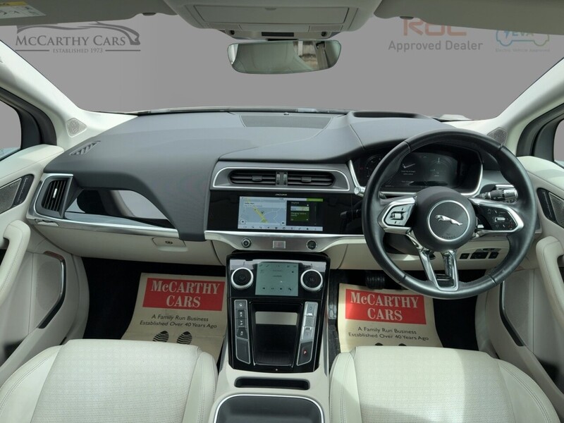 Jaguar 400 90KWH HSE SUV 5DR ELECTRIC 4WD AUTO PAN ROOF HEATED SEATS SAT NAV BLUETOOTH DAB STEREO APPLE CARPLAY REAR & 360 CAMERA PARKING AIDS 27000 MILES SH 72-74 Mitcham Road