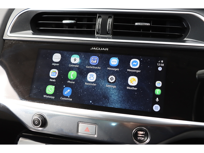 Jaguar 400 90KWH HSE SUV 5DR ELECTRIC 4WD AUTO PAN ROOF HEATED SEATS SAT NAV BLUETOOTH DAB STEREO APPLE CARPLAY REAR & 360 CAMERA PARKING AIDS 27000 MILES SH 72-74 Mitcham Road