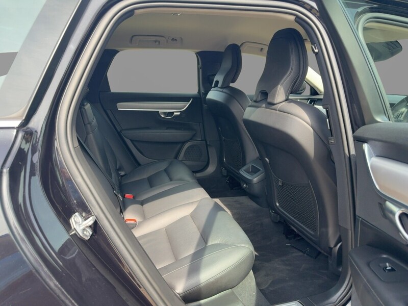 Volvo 2.0 T4 MOMENTUM PLUS ESTATE 5DR PETROL AUTO HEATED SEATS SAT NAV BLUETOOTH DAB STEREO REAR CAMERA PARKING AIDS 2 OWNERS 44000 MILES SH NO ULEZ CHARGE 72-74 Mitcham Road