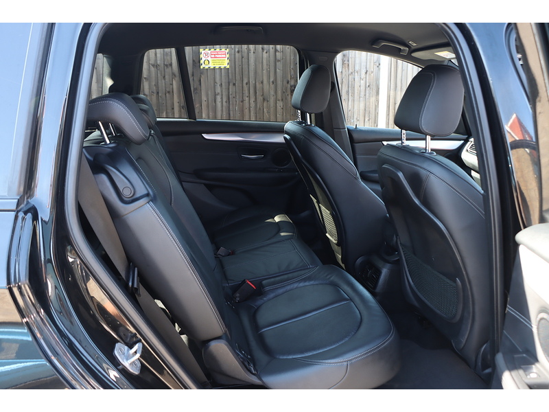 BMW 220I 2.0 GPF M SPORT MPV 5DR PETROL DCT AUTO 7 SEATER HEATED SEATS SATNAV BLUETOOTH DAB STEREO PARKING AIDS SAME OWNER FOR 4 YEARS ONLY 78000 MILES SH 72-74 Mitcham Road