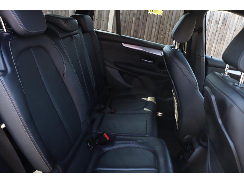 BMW 220I 2.0 GPF M SPORT MPV 5DR PETROL DCT AUTO 7 SEATER HEATED SEATS SATNAV BLUETOOTH DAB STEREO PARKING AIDS SAME OWNER FOR 4 YEARS ONLY 78000 MILES SH 72-74 Mitcham Road