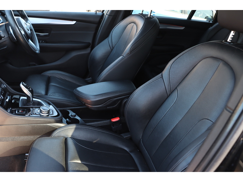 BMW 220I 2.0 GPF M SPORT MPV 5DR PETROL DCT AUTO 7 SEATER HEATED SEATS SATNAV BLUETOOTH DAB STEREO PARKING AIDS SAME OWNER FOR 4 YEARS ONLY 78000 MILES SH 72-74 Mitcham Road