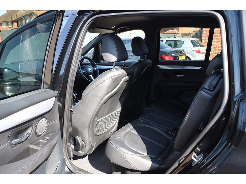 BMW 220I 2.0 GPF M SPORT MPV 5DR PETROL DCT AUTO 7 SEATER HEATED SEATS SATNAV BLUETOOTH DAB STEREO PARKING AIDS SAME OWNER FOR 4 YEARS ONLY 78000 MILES SH 72-74 Mitcham Road