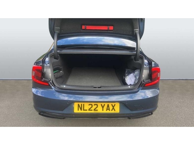 Volvo 2.0h T8 Recharge 18.8kWh R-Design Saloon 4dr Petrol Plug-in Hybrid Auto AWD Euro 6 (s/s) (455 ps) 72-74 Mitcham Road