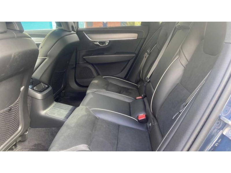 Volvo 2.0h T8 Recharge 18.8kWh R-Design Saloon 4dr Petrol Plug-in Hybrid Auto AWD Euro 6 (s/s) (455 ps) 72-74 Mitcham Road