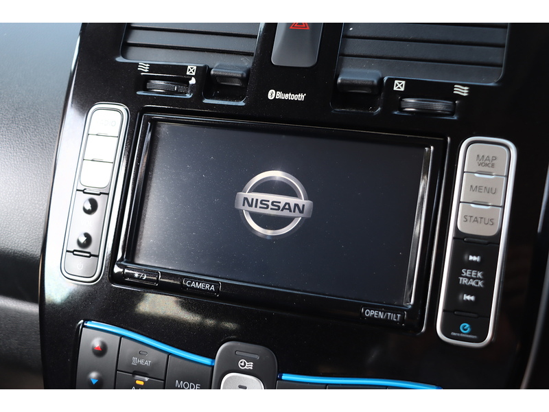 Nissan 30kWh Tekna Hatchback 5dr Electric Auto (109 bhp) 92-96 Mitcham Road