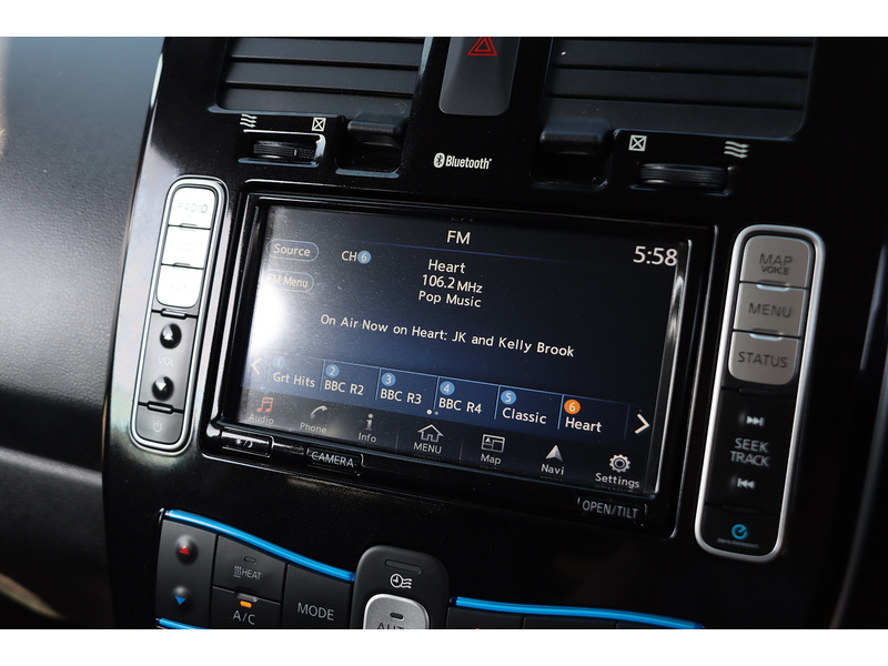 Nissan 30kWh Tekna Hatchback 5dr Electric Auto (109 bhp) 92-96 Mitcham Road