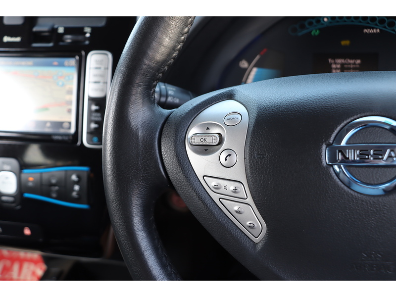 Nissan 30kWh Tekna Hatchback 5dr Electric Auto (109 bhp) 92-96 Mitcham Road