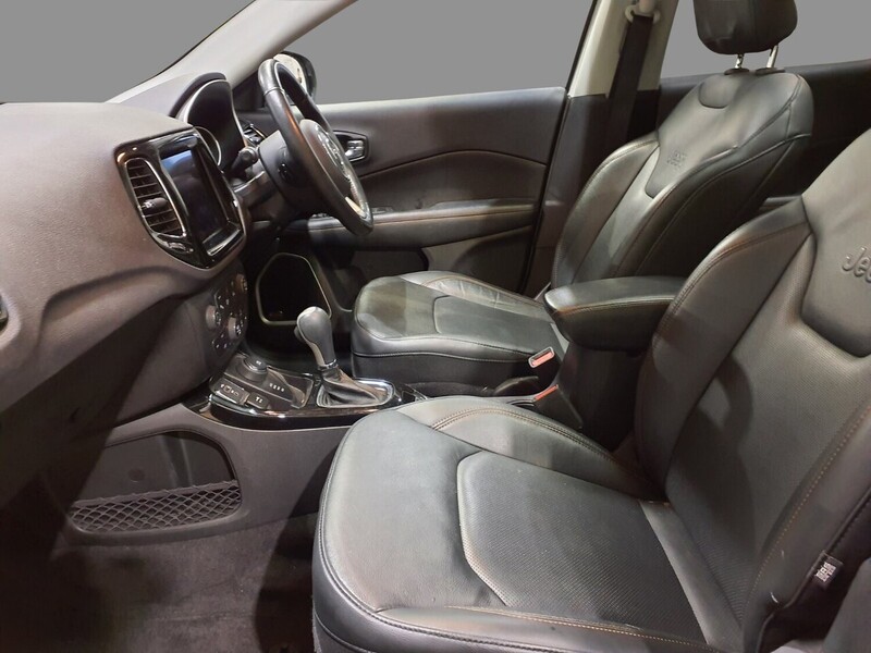 Jeep 1.4T MultiAirII Limited SUV 5dr Petrol Auto 4WD Euro 6 (s/s) (170 ps) 72-74 Mitcham Road