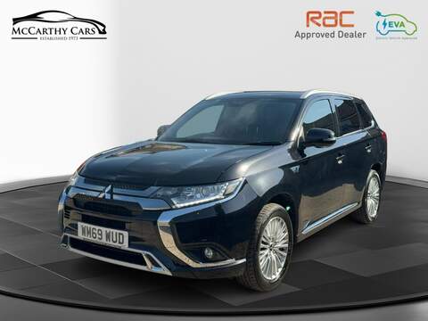 Mitsubishi 2.4H TWINMOTOR 13.8KWH DYNAMIC SUV 5DR PETROL PLUG-IN HYBRID CVT 4WD AUTO HEATED SEATS SAT NAV BLUETOOTH APPLE CARPLAY REAR CAMERA ONLY 68000 MILES SH