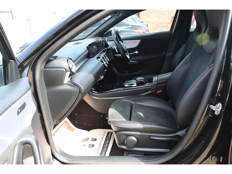 Mercedes-Benz A200 1.3 AMG LINE (PREMIUM) HATCHBACK 5DR PETROL 7G-DCT AUTO HEATED SEATS SAT NAV BLUETOOTH DAB STEREO REAR CAMERA PARKING AIDS ONLY 77000 MILES FSH 72-74 Mitcham Road