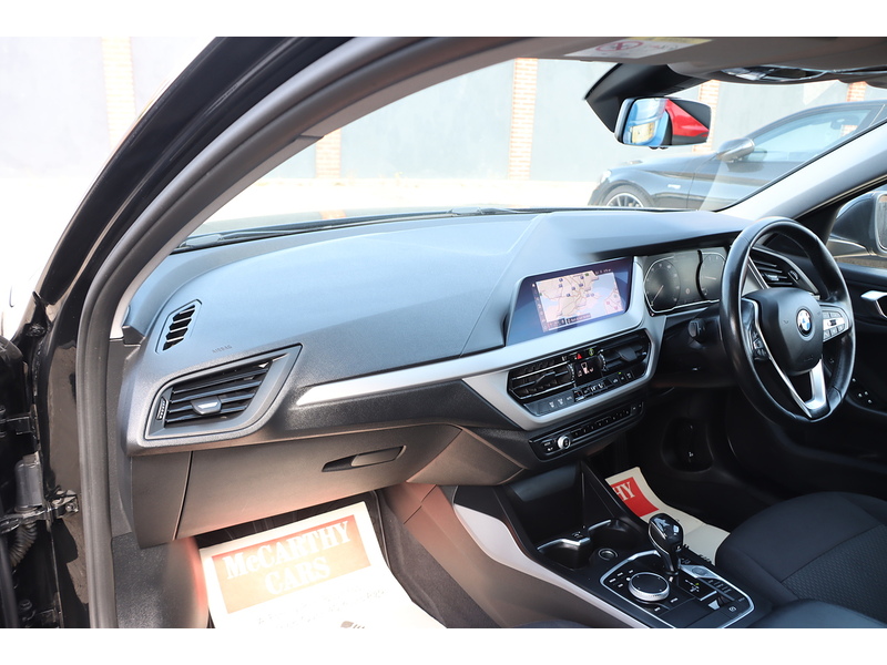 BMW 118I 1.5 SE HATCHBACK 5DR PETROL DCT AUTO SAT NAV BLUETOOTH DAB STEREO PARKING AIDS JUST 2 OWNERS ONLY 63000 MILES FSH 5 SERVICES NO ULEZ CHARGE 92-96 Mitcham Road