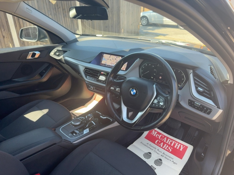 BMW 118I 1.5 SE HATCHBACK 5DR PETROL DCT AUTO SAT NAV BLUETOOTH DAB STEREO PARKING AIDS JUST 2 OWNERS ONLY 63000 MILES FSH 5 SERVICES NO ULEZ CHARGE 92-96 Mitcham Road