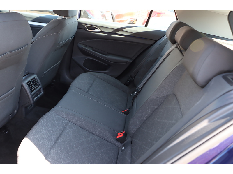 Volkswagen 1.0 TSI LIFE HATCHBACK 5DR PETROL MANUAL SATELLITE NAVIGATION BLUETOOTH DAB STEREO PARKING AIDS JUST 1 OWNER FROM ONLY 12000 MILES FSH NO ULEZ CHARGE 92-96 Mitcham Road