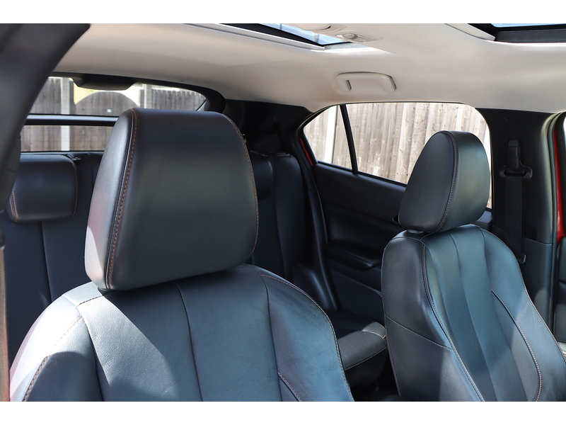 Mitsubishi 1.5T FIRST EDITION SUV 5DR PETROL CVT 4WD AUTO SUNROOF HEATED SEATS SATNAV BLUETOOTH DAB STEREO APPLE CARPLAY REAR CAMERA PARKING AIDS 57000 MILES FSH 92-96 Mitcham Road
