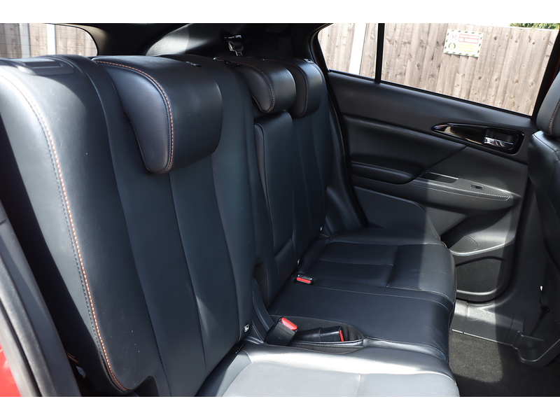 Mitsubishi 1.5T FIRST EDITION SUV 5DR PETROL CVT 4WD AUTO SUNROOF HEATED SEATS SATNAV BLUETOOTH DAB STEREO APPLE CARPLAY REAR CAMERA PARKING AIDS 57000 MILES FSH 92-96 Mitcham Road