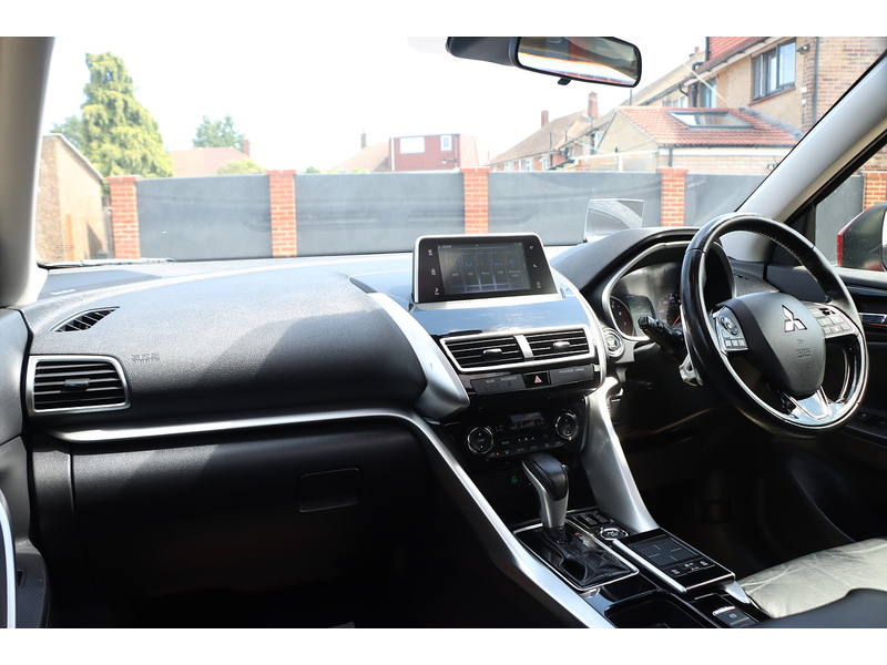 Mitsubishi 1.5T FIRST EDITION SUV 5DR PETROL CVT 4WD AUTO SUNROOF HEATED SEATS SATNAV BLUETOOTH DAB STEREO APPLE CARPLAY REAR CAMERA PARKING AIDS 57000 MILES FSH 92-96 Mitcham Road