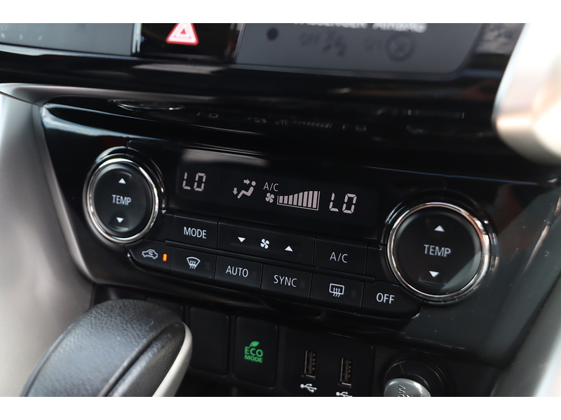Mitsubishi 1.5T FIRST EDITION SUV 5DR PETROL CVT 4WD AUTO SUNROOF HEATED SEATS SATNAV BLUETOOTH DAB STEREO APPLE CARPLAY REAR CAMERA PARKING AIDS 57000 MILES FSH 92-96 Mitcham Road